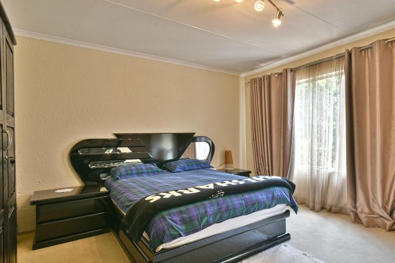 4 Bedroom Property for Sale in Atholl Gauteng