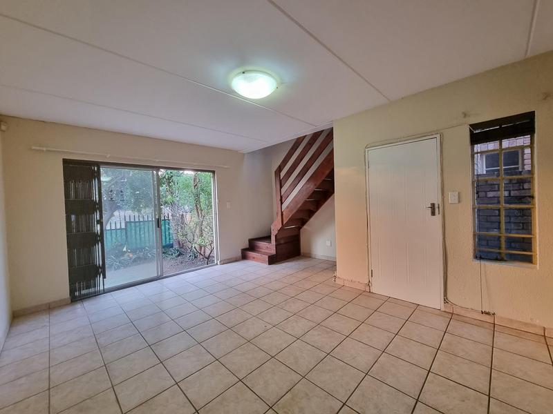 2 Bedroom Property for Sale in Wilgeheuwel Gauteng