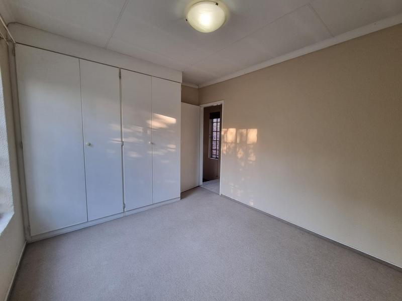 2 Bedroom Property for Sale in Wilgeheuwel Gauteng