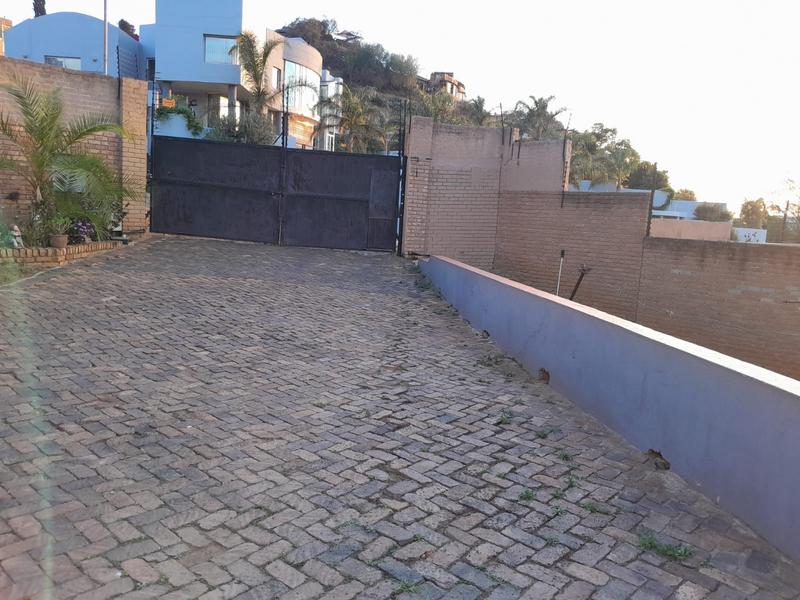 4 Bedroom Property for Sale in Bassonia Gauteng