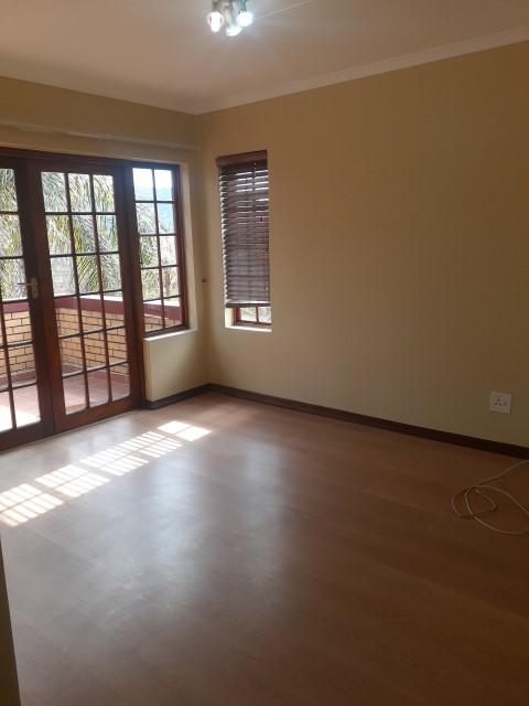 To Let 3 Bedroom Property for Rent in Eldoglen Gauteng