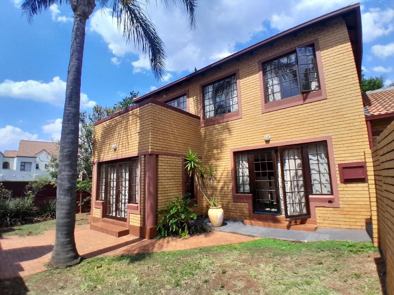 To Let 3 Bedroom Property for Rent in Eldoglen Gauteng