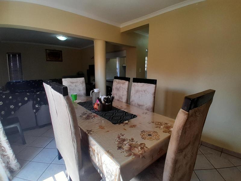 To Let 3 Bedroom Property for Rent in Eldoglen Gauteng