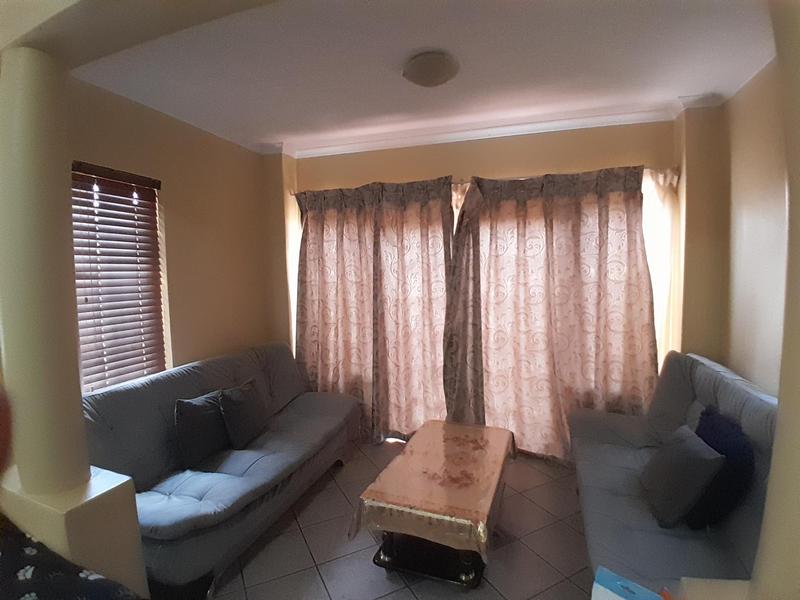 To Let 3 Bedroom Property for Rent in Eldoglen Gauteng