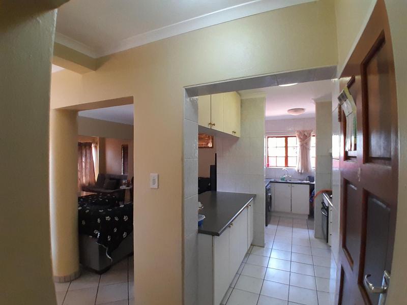 To Let 3 Bedroom Property for Rent in Eldoglen Gauteng