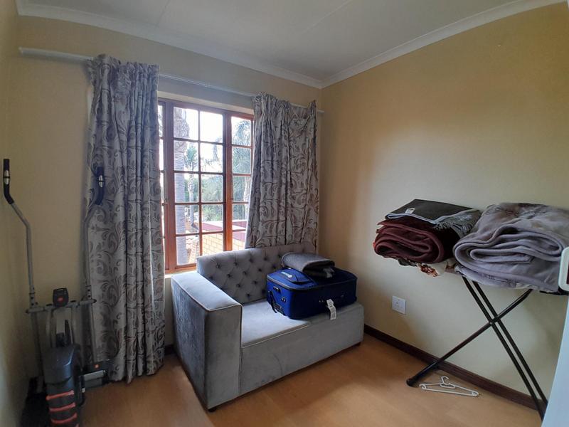 To Let 3 Bedroom Property for Rent in Eldoglen Gauteng