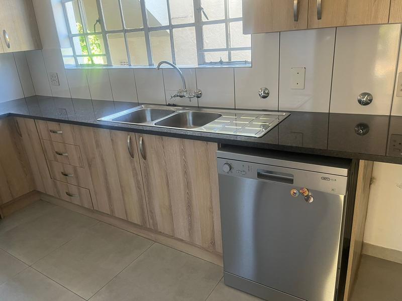 To Let 2 Bedroom Property for Rent in Sandton Central Gauteng