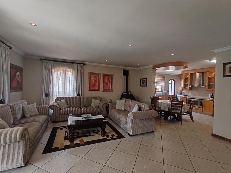 4 Bedroom Property for Sale in Bedfordview Gauteng