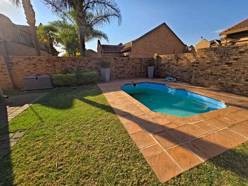 4 Bedroom Property for Sale in Equestria Gauteng