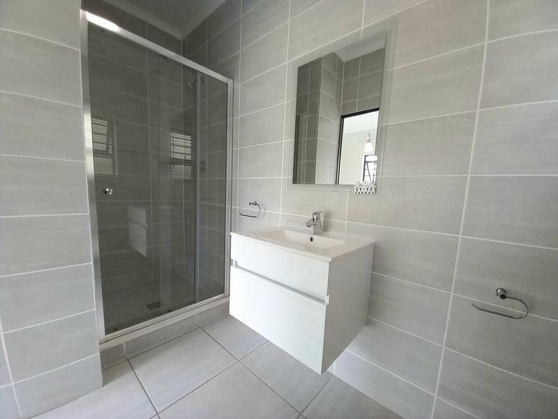 3 Bedroom Property for Sale in Waterfall Gauteng