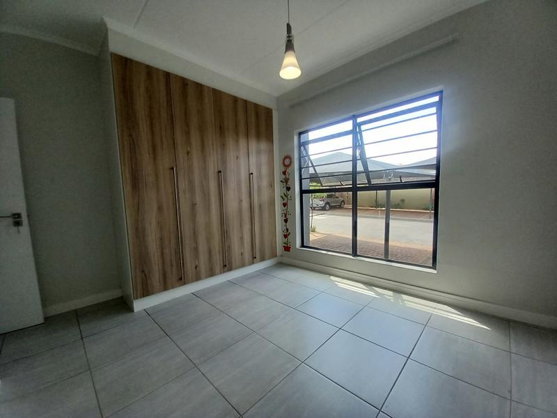 3 Bedroom Property for Sale in Waterfall Gauteng