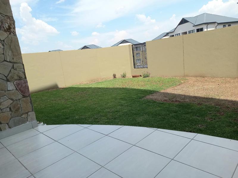 3 Bedroom Property for Sale in Waterfall Gauteng