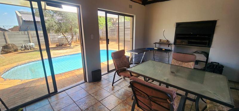 4 Bedroom Property for Sale in Elspark Gauteng