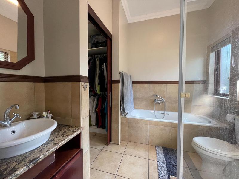 To Let 3 Bedroom Property for Rent in Midstream Estate Gauteng