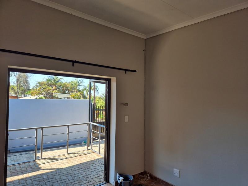 To Let 4 Bedroom Property for Rent in Mountain View Gauteng