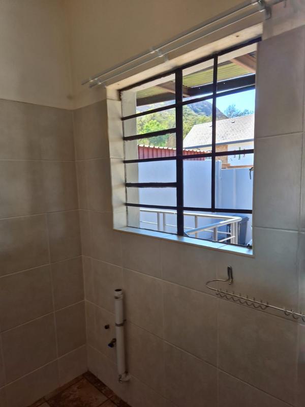 To Let 4 Bedroom Property for Rent in Mountain View Gauteng