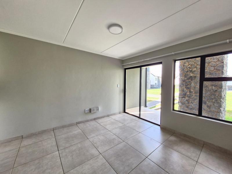 To Let 2 Bedroom Property for Rent in Glen Marais Gauteng