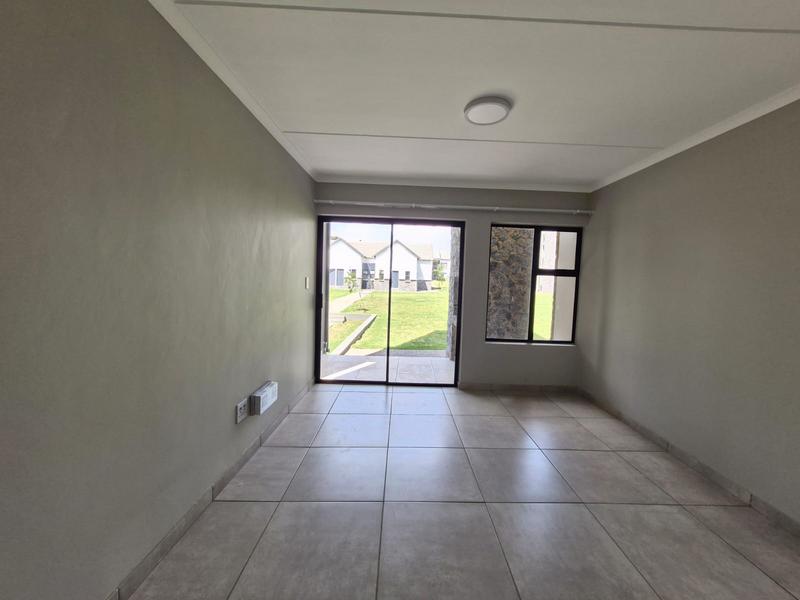 To Let 2 Bedroom Property for Rent in Glen Marais Gauteng