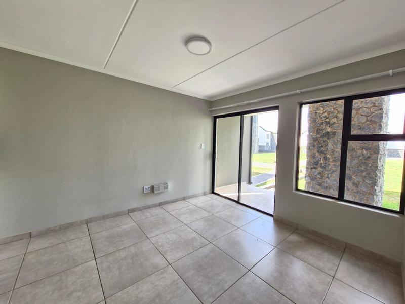 To Let 2 Bedroom Property for Rent in Glen Marais Gauteng