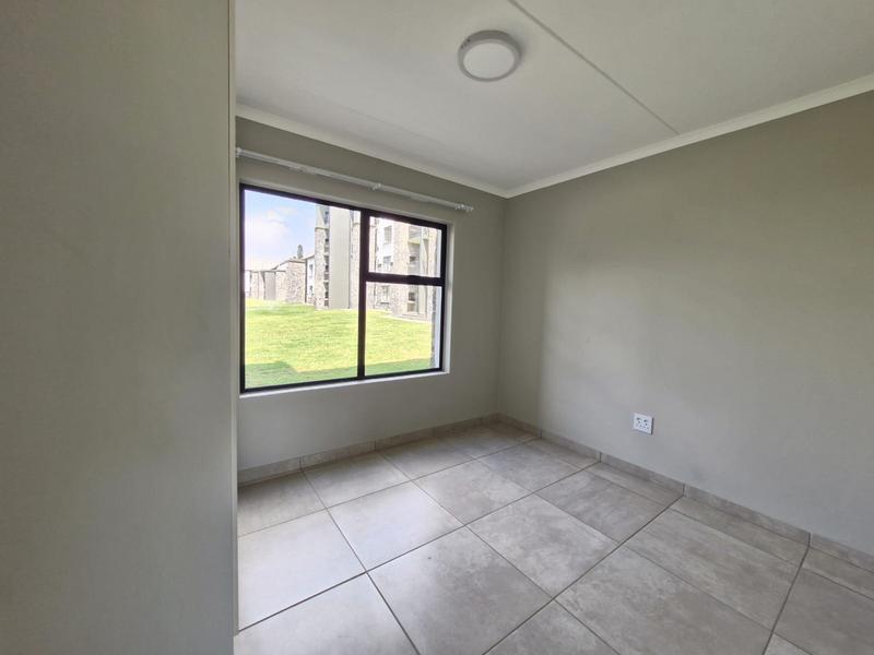 To Let 2 Bedroom Property for Rent in Glen Marais Gauteng