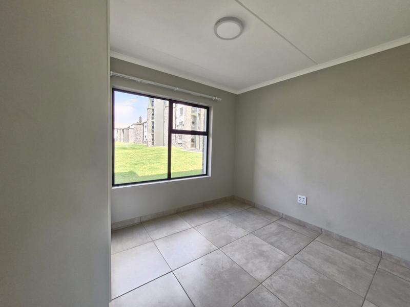 To Let 2 Bedroom Property for Rent in Glen Marais Gauteng