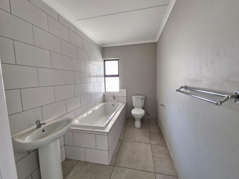 To Let 2 Bedroom Property for Rent in Glen Marais Gauteng