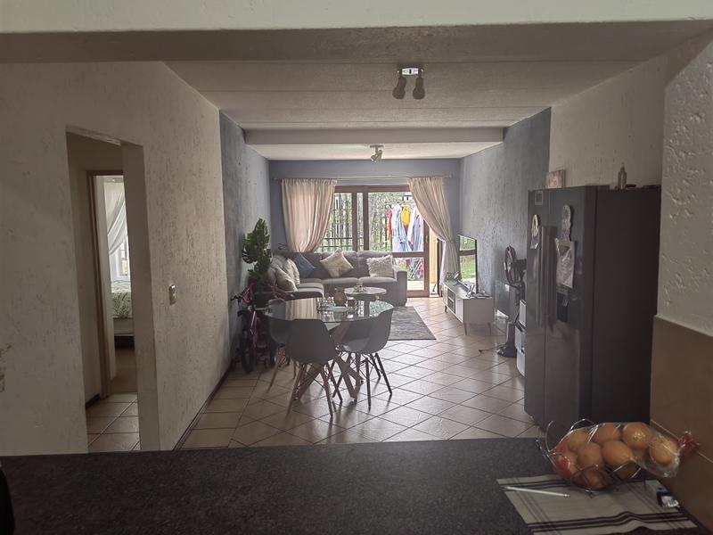 2 Bedroom Property for Sale in Sunninghill Gauteng