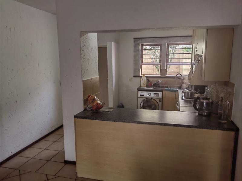 2 Bedroom Property for Sale in Sunninghill Gauteng