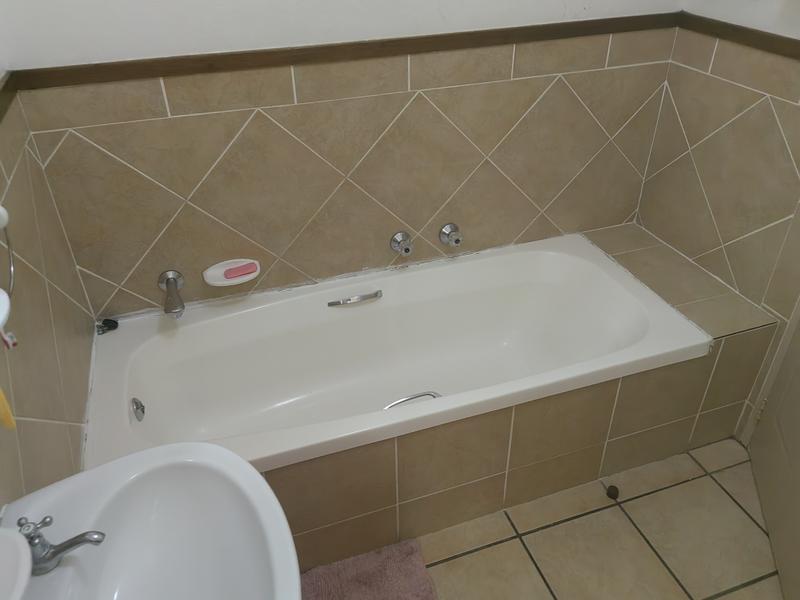 2 Bedroom Property for Sale in Sunninghill Gauteng