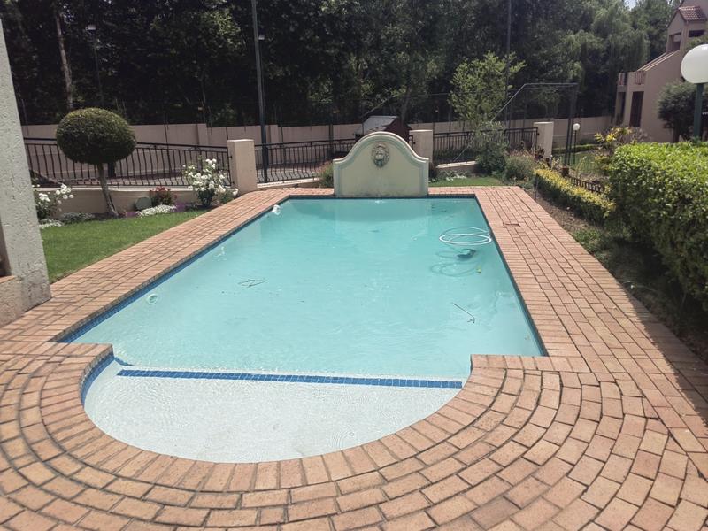 2 Bedroom Property for Sale in Sunninghill Gauteng