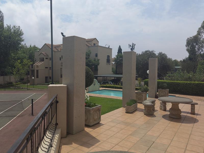 2 Bedroom Property for Sale in Sunninghill Gauteng