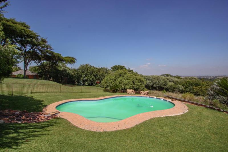 To Let 4 Bedroom Property for Rent in Beaulieu Gauteng