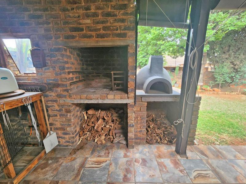 3 Bedroom Property for Sale in Newlands Gauteng