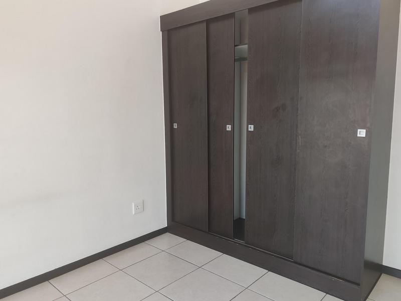 To Let 1 Bedroom Property for Rent in Modderfontein Gauteng