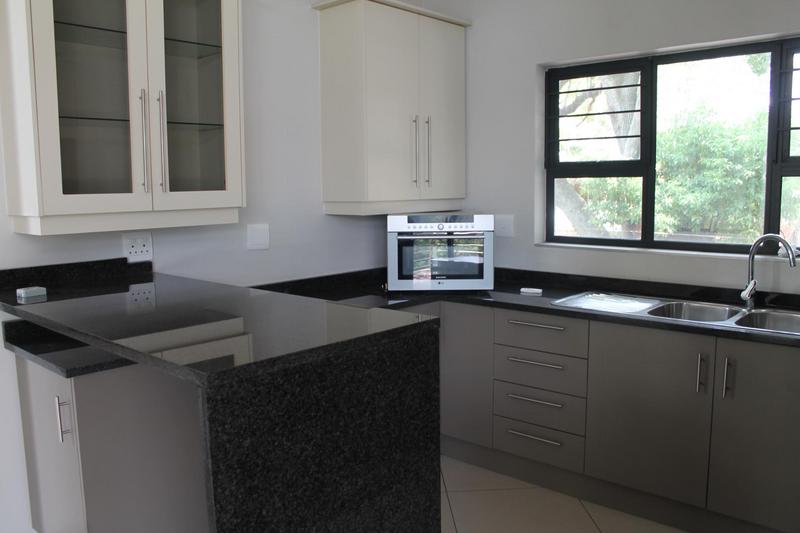 To Let 1 Bedroom Property for Rent in Bedfordview Gauteng