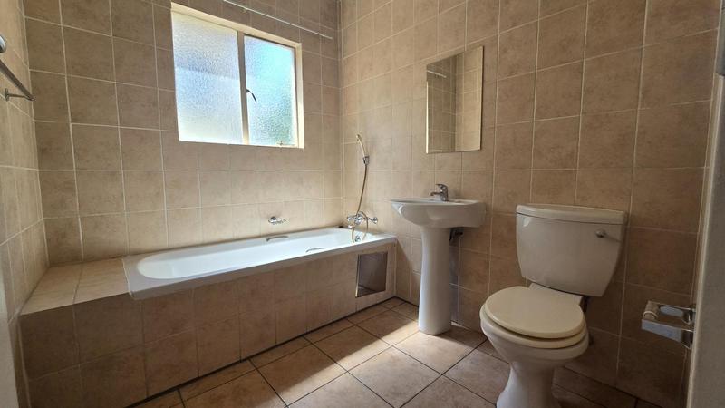 2 Bedroom Property for Sale in Oriel Gauteng