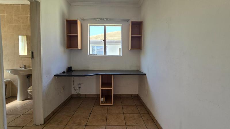 2 Bedroom Property for Sale in Oriel Gauteng