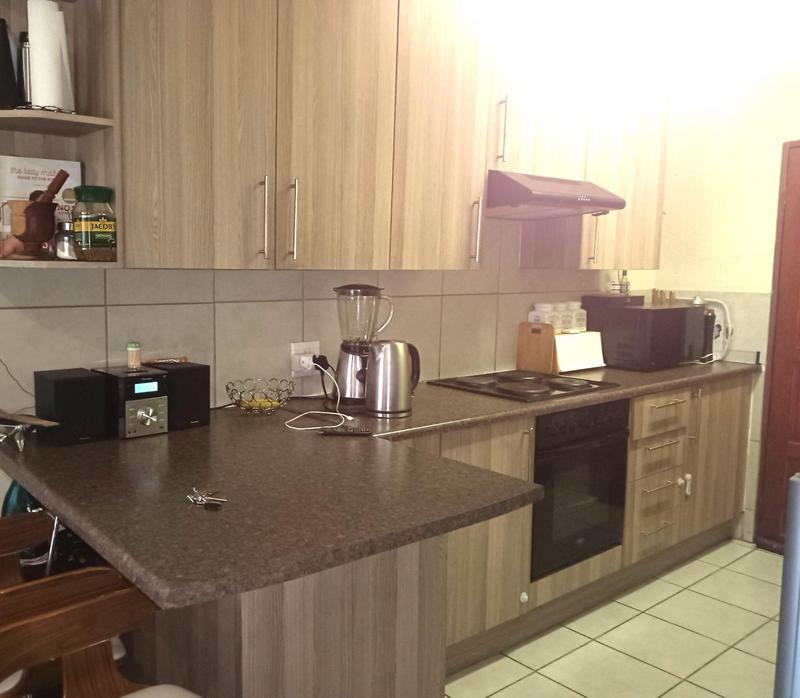 2 Bedroom Property for Sale in Cruywagenpark Gauteng