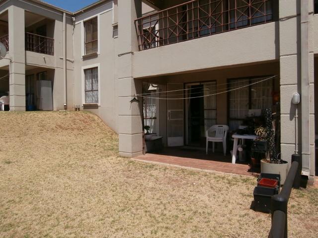 2 Bedroom Property for Sale in Oakdene Gauteng