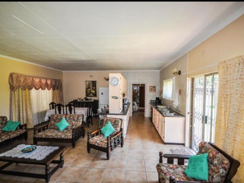 4 Bedroom Property for Sale in Unitas Park Ah Gauteng