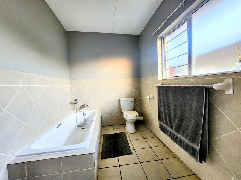 1 Bedroom Property for Sale in Annlin Gauteng