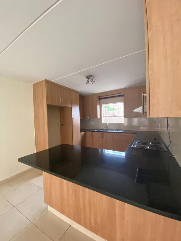 To Let 2 Bedroom Property for Rent in Vorna Valley Gauteng