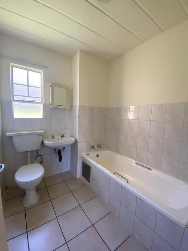 To Let 2 Bedroom Property for Rent in Vorna Valley Gauteng