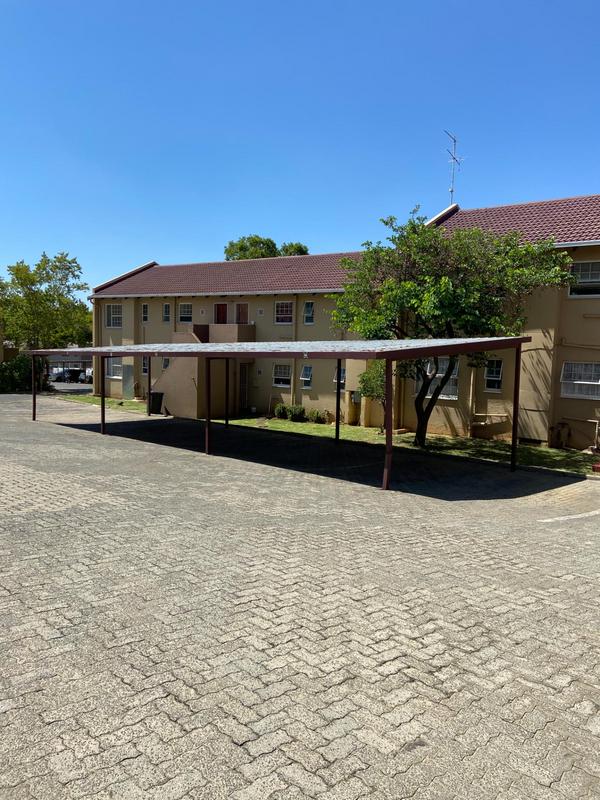 To Let 2 Bedroom Property for Rent in Vorna Valley Gauteng