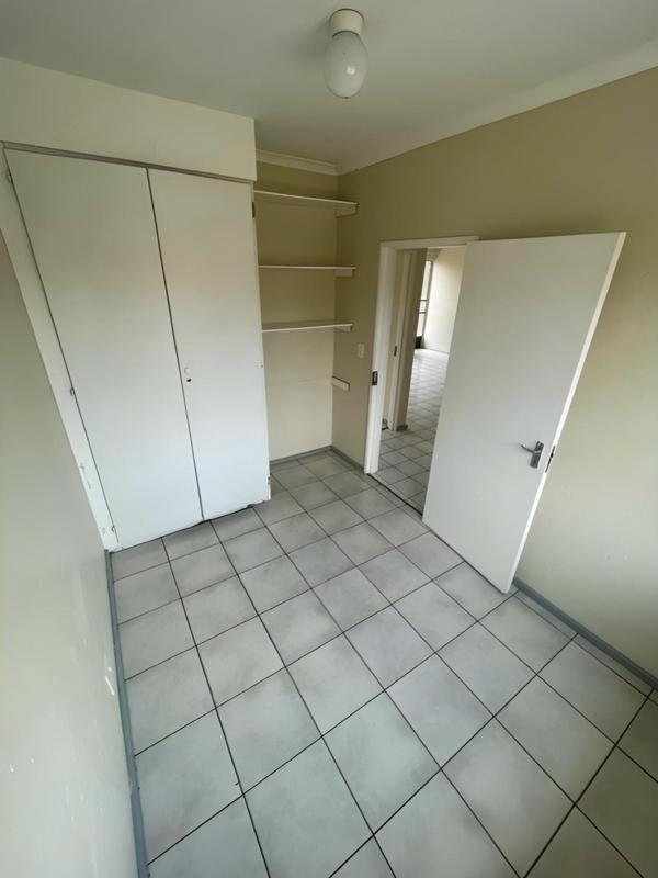 To Let 2 Bedroom Property for Rent in Brackendowns Gauteng