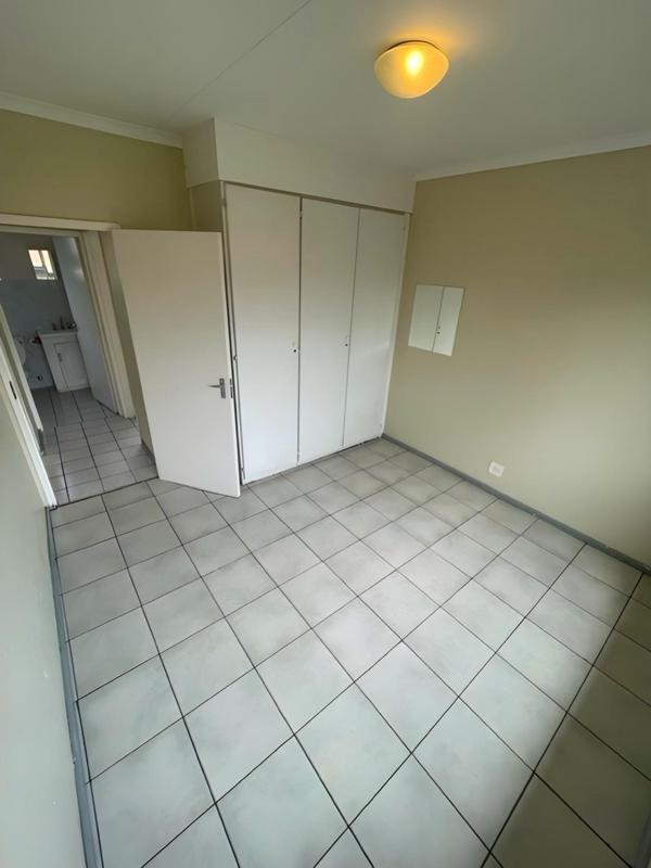 To Let 2 Bedroom Property for Rent in Brackendowns Gauteng