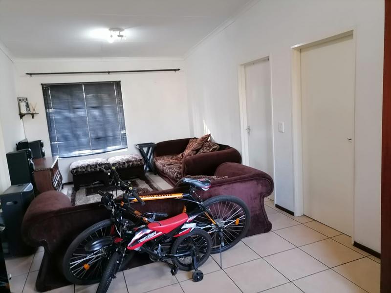 To Let 2 Bedroom Property for Rent in Jatniel Gauteng