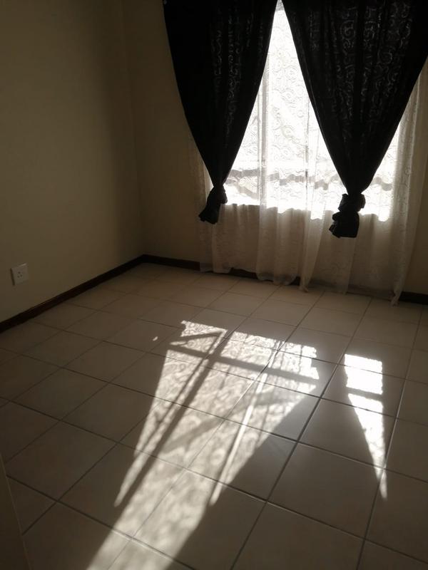 To Let 2 Bedroom Property for Rent in Pomona Gauteng