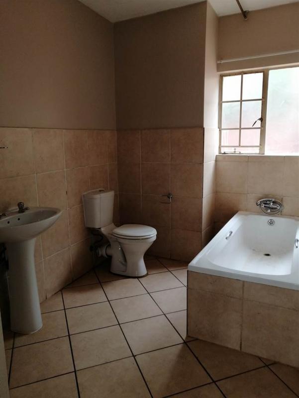 2 Bedroom Property for Sale in Pretoria Gardens Gauteng