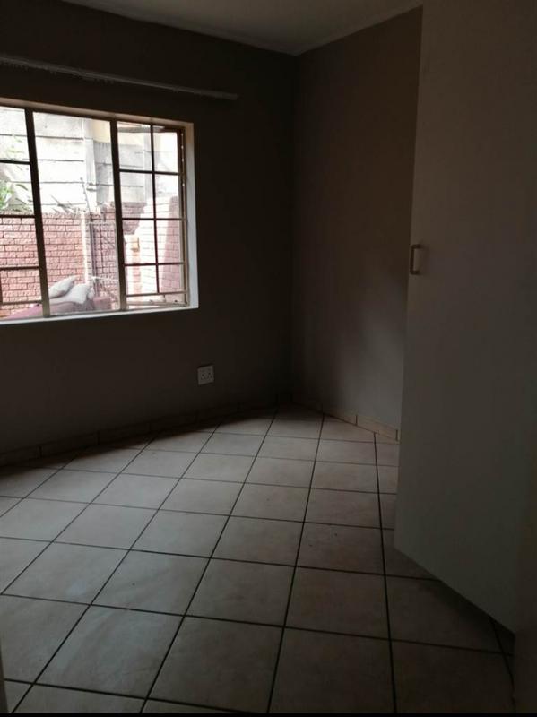 2 Bedroom Property for Sale in Pretoria Gardens Gauteng